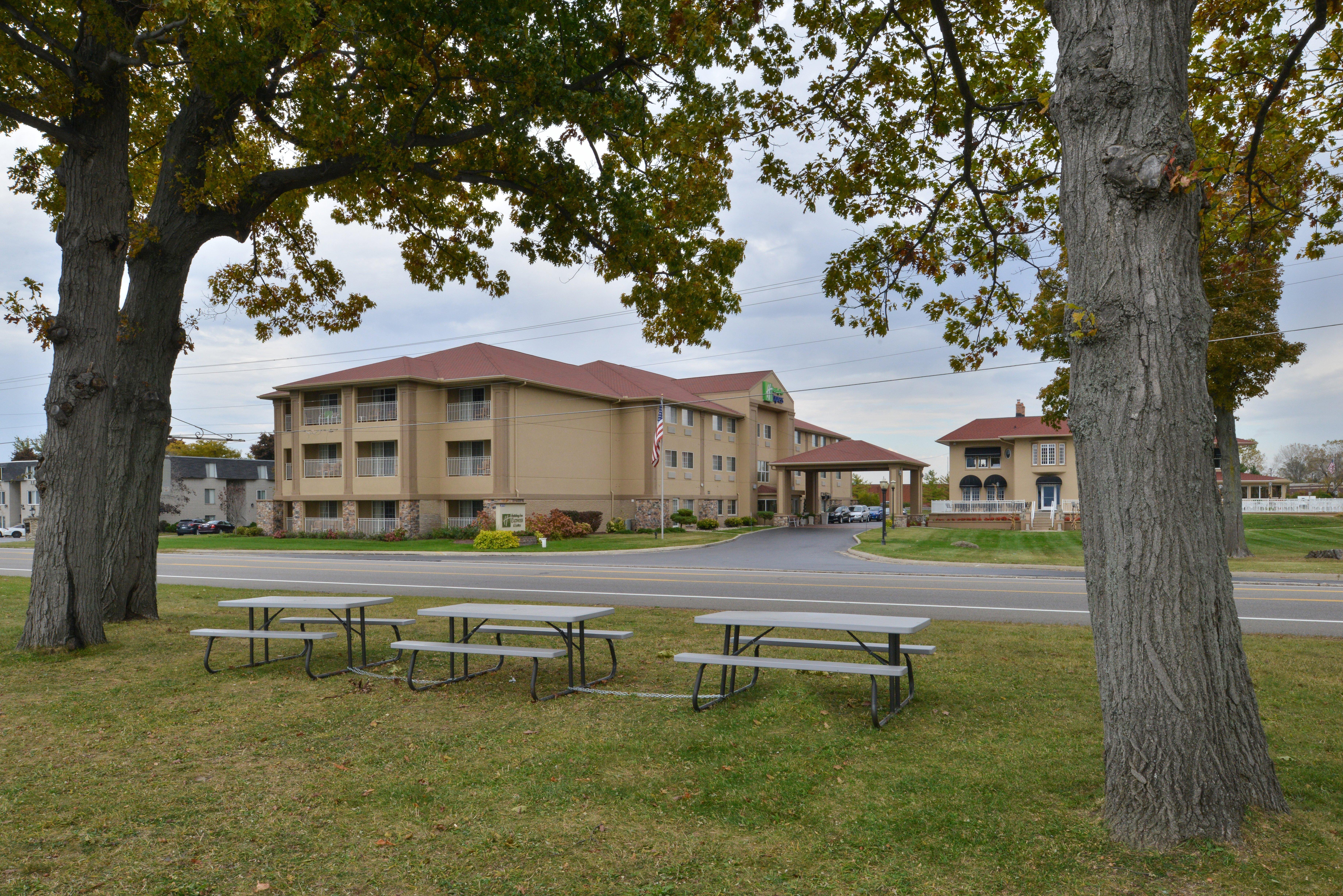 Holiday Inn Express Hotel & Suites-Saint Joseph By Ihg Kültér fotó